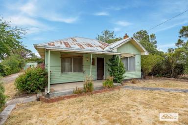 House For Sale - VIC - Willaura - 3379 - Affordable home on a large block with 2 lots  (Image 2)