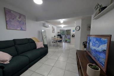 Townhouse For Sale - QLD - Morayfield - 4506 - Under Contract  (Image 2)