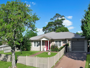 House Sold - NSW - Moss Vale - 2577 - Immaculate Hamptons-style home  (Image 2)