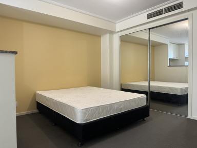 Apartment For Sale - NSW - Sydney - 2000 - North facing oversized Studio Apartment (Image 2)