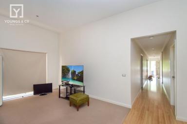 House For Sale - VIC - Shepparton - 3630 - LOW MAINTENANCE WITH  MODERN LIVING  (Image 2)