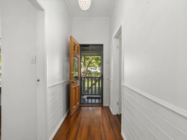 House For Lease - NSW - Taree - 2430 - CLOSE TO SCHOOL & CBD  (Image 2)