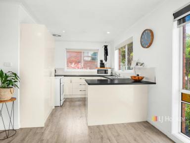 House For Sale - TAS - West Ulverstone - 7315 - Lakin It Easy  (Image 2)