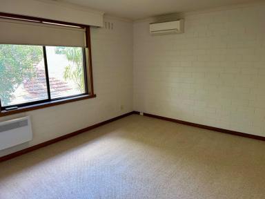 Apartment For Lease - VIC - Brighton - 3186 - OVERSIZED BEACHSIDE 2-BEDROOM UNIT  (Image 2)