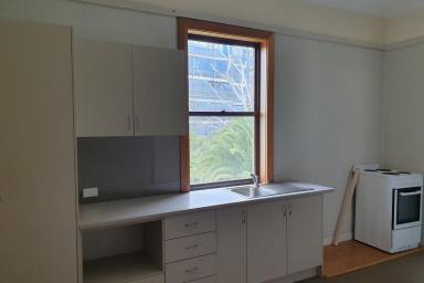 House For Lease - NSW - Wollongong - 2500 - HOSPITAL AND UNIVERISTY PRECINCT!  (Image 2)