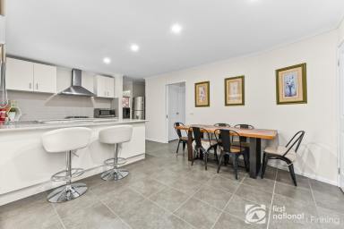 House For Sale - VIC - Cranbourne North - 3977 - Your Perfect Home Awaits in COURTENAY GARDEN Estate!  (Image 2)