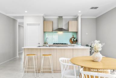 House For Sale - WA - Champion Lakes - 6111 - 2023 Built Family Home That's Ready To Go  (Image 2)