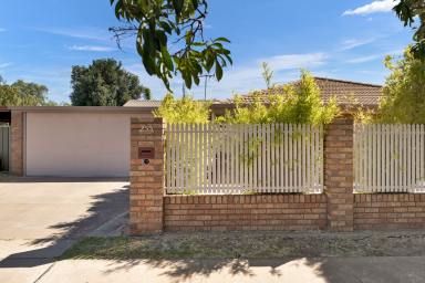 House For Sale - VIC - Mildura - 3500 - Space, Style & Summer Vibes  (Image 2)
