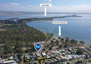 Unit Leased - VIC - Eagle Point - 3878 - Wake Up to Water Views in Eagle Point - APPLICATION PENDING  (Image 2)