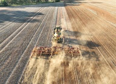 Cropping Sold - NSW - Tullamore - 2874 - Broadacre, Bigger, Better  (Image 2)