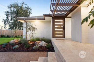 House For Sale - VIC - Somerville - 3912 - A Modern Classic in the Heart of Somerville  (Image 2)