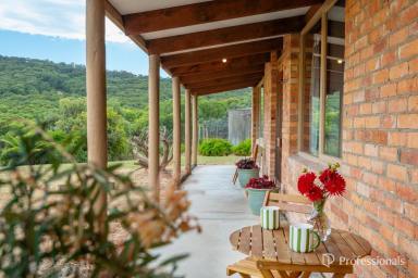 House For Sale - VIC - Launching Place - 3139 - CHARMING LATE MID-CENTURY MODERN ABODE ON OVER 50 ACRES  (Image 2)