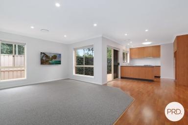 House For Lease - NSW - Albury - 2640 - IMMACULATE 3 BEDROOM TOWNHOUSE!  (Image 2)