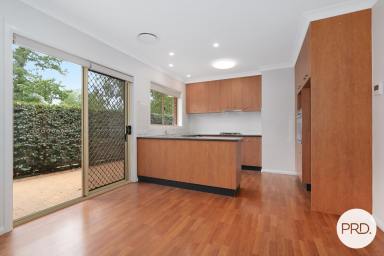 House For Lease - NSW - Albury - 2640 - IMMACULATE 3 BEDROOM TOWNHOUSE!  (Image 2)