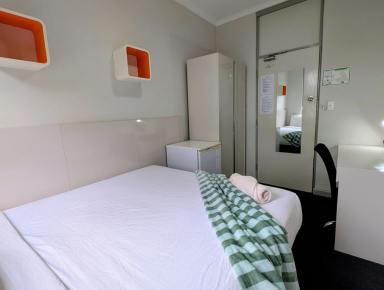 Apartment For Lease - NSW - Forest Lodge - 2037 - Across the road from Sydney University  (Image 2)