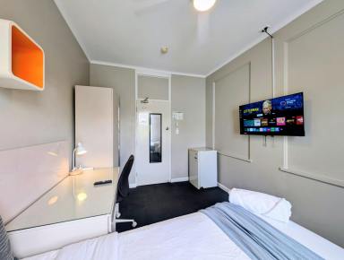 Flat For Lease - NSW - Forest Lodge - 2037 - Across the road from Sydney University  (Image 2)