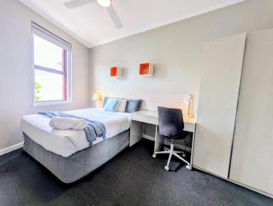 Flat For Lease - NSW - Forest Lodge - 2037 - Across the road from Sydney University  (Image 2)