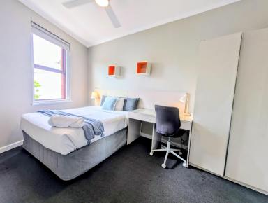 Flat For Lease - NSW - Forest Lodge - 2037 - Across the road from Sydney University  (Image 2)