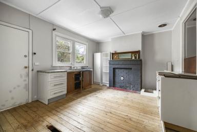 House For Sale - NSW - Lithgow - 2790 - Renovator’s Delight with Endless Potential  (Image 2)