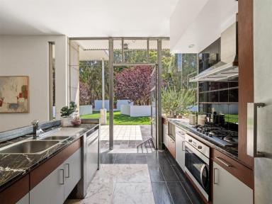 Acreage/Semi-rural For Sale - WA - Burnside - 6285 - Architectural Masterpiece on 1 Hectare in Prestigious Kilcarnup  (Image 2)