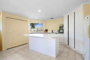 House For Sale - QLD - Macleay Island - 4184 - Solid Brick Home with Space to Enjoy  (Image 2)