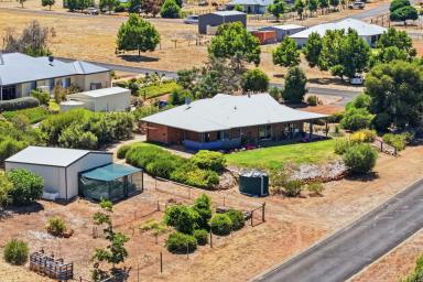 House For Sale - WA - Bridgetown - 6255 - Low-Maintenance Living in Highlands Estate  (Image 2)