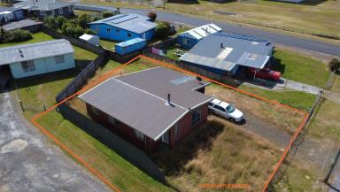 House Auction - TAS - Zeehan - 7469 - Auction  (Image 2)