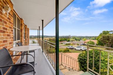 House For Sale - NSW - Goulburn - 2580 - TOP VIEWS IN AN ELEVATED POSITION  (Image 2)