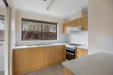Unit For Sale - VIC - Hamilton - 3300 - Renovated two bedroom unit  (Image 2)