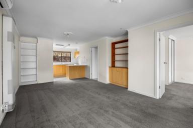 Unit For Sale - VIC - Hamilton - 3300 - Renovated two bedroom unit  (Image 2)