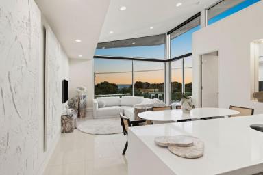 Apartment For Sale - VIC - Beaumaris - 3193 - Uninterrupted Bay Views (Image 2)