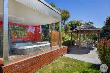 House For Sale - VIC - Ballarat North - 3350 - The Ultimate All Season Sanctuary  (Image 2)