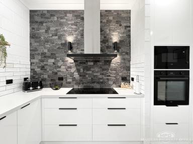 House For Sale - QLD - Mareeba - 4880 - The Complete Package: Pool, Granny Flat & Massive Shed  (Image 2)