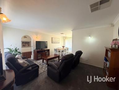 House For Sale - NSW - Inverell - 2360 - UNDER CONTRACT  (Image 2)