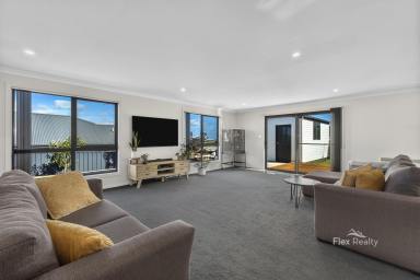 House For Sale - TAS - Shorewell Park - 7320 - Fresh and fit for a family (Image 2)