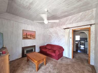 House For Sale - NSW - Tumblong - 2729 - Comfortable Cottage - Village Lifestyle  (Image 2)