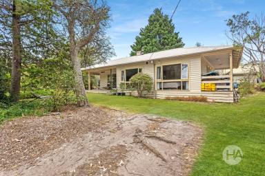 House For Sale - VIC - Somers - 3927 - A Rare Opportunity in a Prized Coastal Setting  (Image 2)