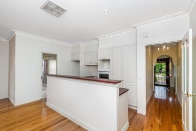 Townhouse For Sale - VIC - Kangaroo Flat - 3555 - Timeless Style in a Peaceful Court  (Image 2)