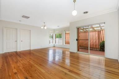 Townhouse For Sale - VIC - Kangaroo Flat - 3555 - Timeless Style in a Peaceful Court  (Image 2)