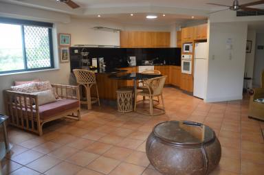 Apartment For Sale - QLD - Cairns North - 4870 - Ground Floor Apartment in Renowned Esplanade Complex  (Image 2)