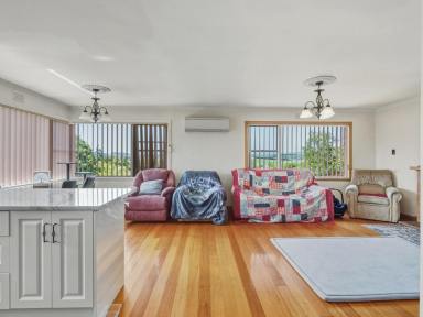 House For Sale - TAS - Sheffield - 7306 - Comfortable Home Recently Renovated  (Image 2)