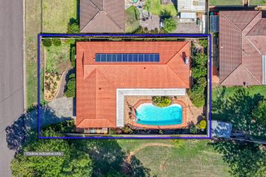 House For Sale - NSW - Raymond Terrace - 2324 - ROOM TO MOVE, SPACE TO ENTERTAIN & A POOL TO ENJOY!  (Image 2)
