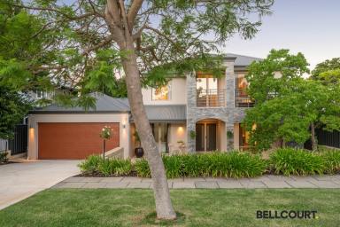 House For Sale - WA - Kensington - 6151 - THE ENTERTAINER  (Image 2)