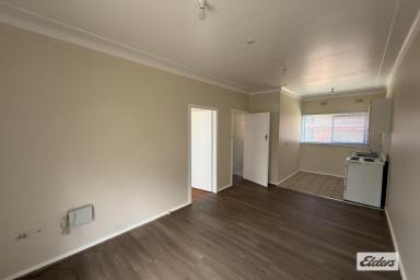 Unit For Lease - NSW - Wollongong - 2500 - Central CBD Unit  (Image 2)
