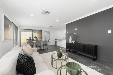 House For Sale - WA - Haynes - 6112 - THE SHOW STOPPER  (Image 2)