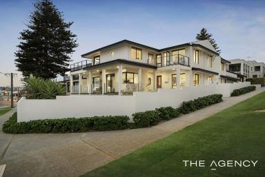 House For Sale - WA - Watermans Bay - 6020 - Watch the World Drift By  (Image 2)