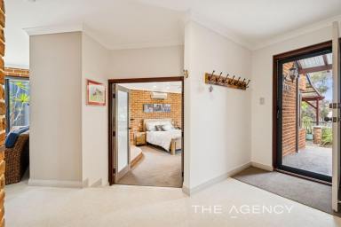 House For Sale - WA - Padbury - 6025 - A Refined Family Retreat  (Image 2)