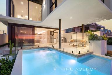 House For Sale - WA - Marmion - 6020 - Brand New Coastal Luxury Without Limits!  (Image 2)