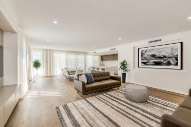 House For Sale - WA - Alfred Cove - 6154 - In a Word: Striking.  (Image 2)