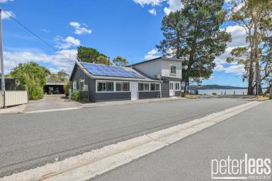 House For Sale - TAS - Swan Point - 7275 - Picture-Perfect Living on the Water's Edge  (Image 2)